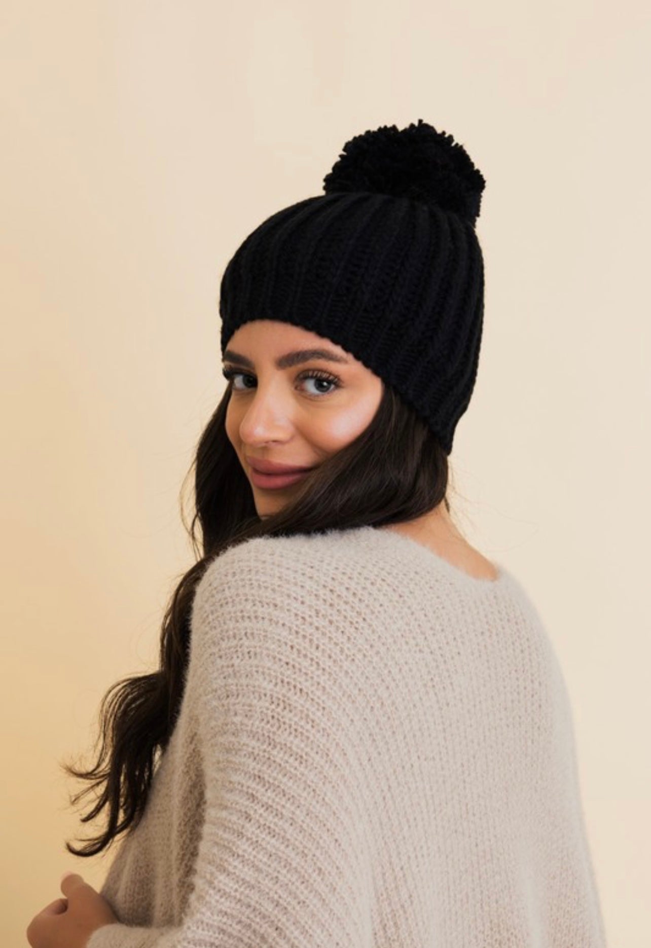 Chunky Cable Knit Pom Beanie